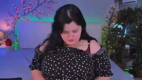 Snapshot of monasteel chatting on 9, 6, 2026 Monica online show from 9, 6, 2026