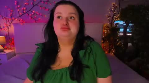 Snapshot of monasteel chatting on 19, 6, 2026 Monica online show from 19, 6, 2026