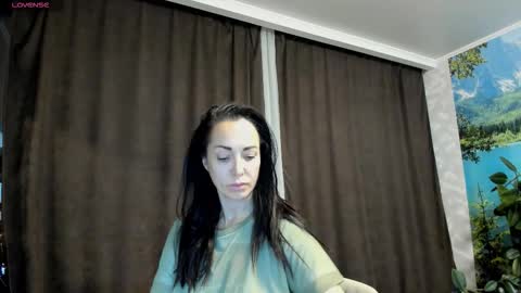 monica_weisss online show from 1, 10, 2025