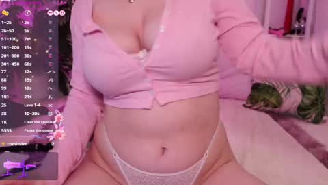 monicaasis online show from 15, 4, 2026