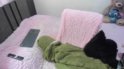 monicaharrison online show from 18, 12, 2025