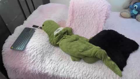 monicaharrison online show from 19, 12, 2025