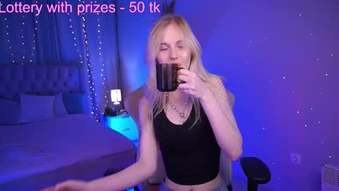  Monica  online show from 25, 9, 2025