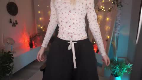  Monica  online show from 1, 10, 2025