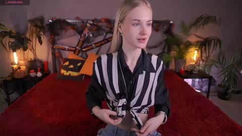  Monica  online show from 23, 10, 2025