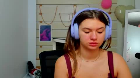 Monika online show from 13, 2, 2025