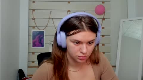 Monika online show from 19, 2, 2025