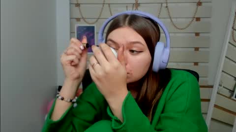 Monika online show from 27, 2, 2025