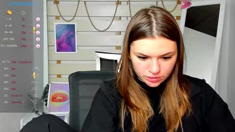 Monika online show from 10, 9, 2025