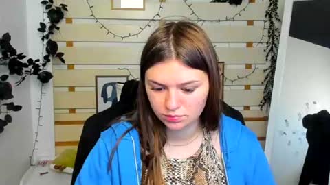 Monika online show from 23, 4, 2026