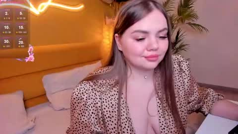 Monika online show from 3, 2, 2025