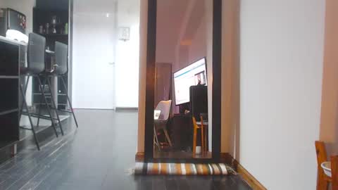 Monikfree online show from 2, 1, 2025