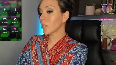 Monilee online show from 9, 9, 2025