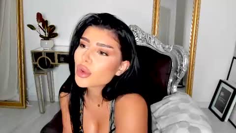 Alessia online show from 19, 7, 2026
