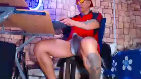 Snapshot of monster_huge_cock chatting on 20, 6, 2026 dorian online show from 20, 6, 2026