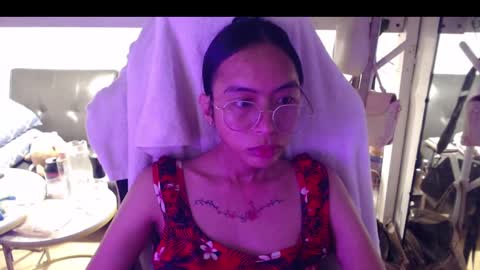 ELYSE A SIMPLE GIRL online show from 7, 12, 2024