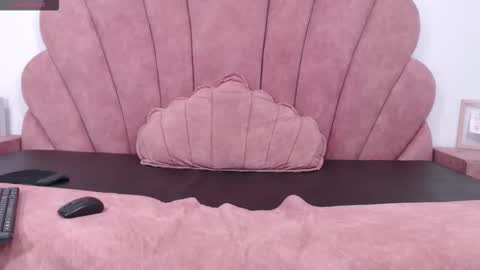 Linda Darling online show from 3, 12, 2025