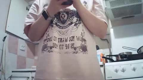 Snapshot of moodiemira chatting on 20, 10, 2025 moodiemira online show from 20, 10, 2025