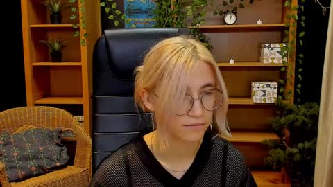 Katrin online show from 10, 12, 2024