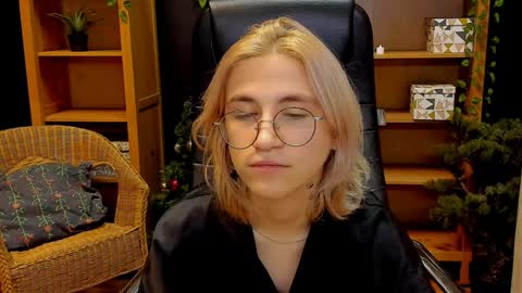 Katrin online show from 11, 12, 2024