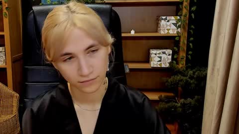 Katrin online show from 14, 12, 2024