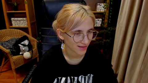 Katrin online show from 15, 12, 2024