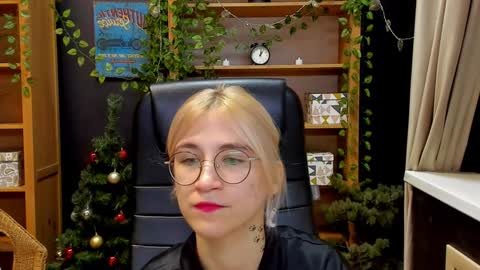 Katrin online show from 18, 12, 2024