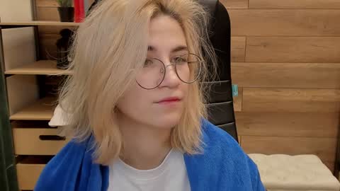 Katrin online show from 2, 1, 2025