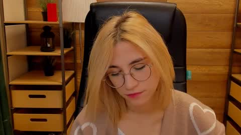 Katrin online show from 8, 1, 2025