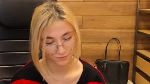 Katrin online show from 28, 1, 2025