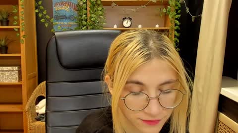 Katrin online show from 1, 2, 2025