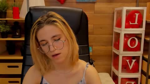 Katrin online show from 24, 2, 2025