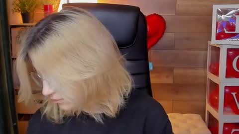 Katrin online show from 7, 3, 2025