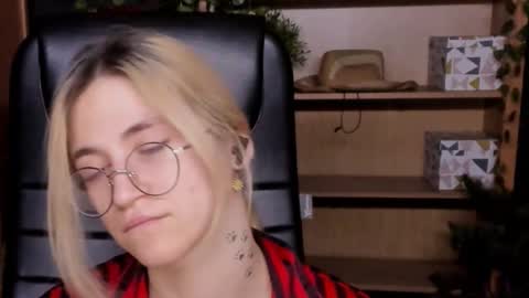 Katrin online show from 7, 3, 2025