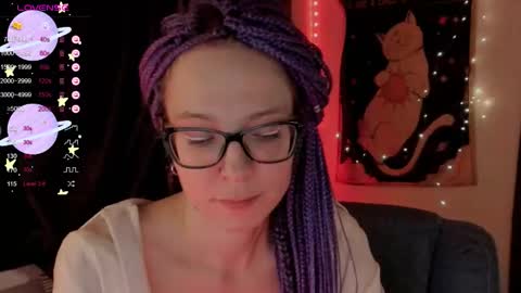 Snapshot of moon__girl chatting on 29, 9, 2025 Roxy online show from 29, 9, 2025