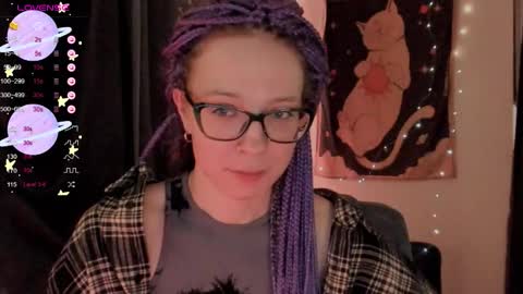 Snapshot of moon__girl chatting on 11, 10, 2025 Roxy online show from 11, 10, 2025