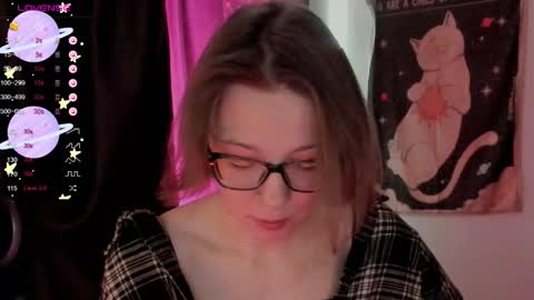 Snapshot of moon__girl chatting on 2, 11, 2025 Roxy online show from 2, 11, 2025