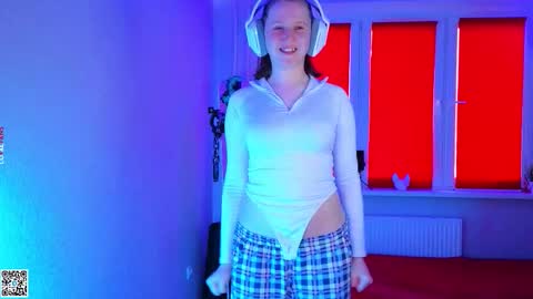 Lola online show from 11, 11, 2025