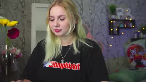 Emilia online show from 10, 3, 2026