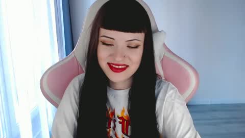  sophie  online show from 21, 4, 2026