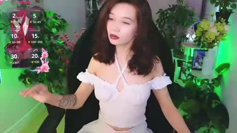 Snapshot of moonberry_yi chatting on 24, 7, 2026 VIPER online show from 24, 7, 2026