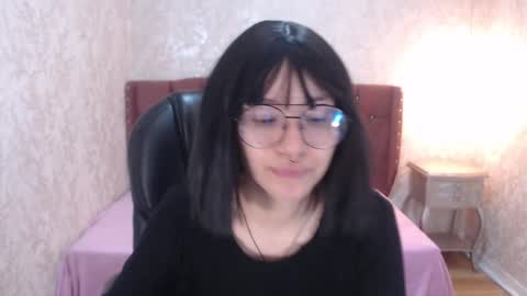 Snapshot of mooncharlotte chatting on 3, 3, 2025 Charlotte online show from 3, 3, 2025