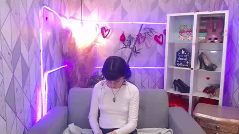 Snapshot of mooncharlotte chatting on 7, 11, 2025 Charlotte online show from 7, 11, 2025