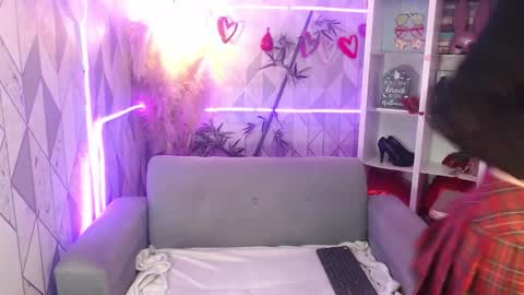 Snapshot of mooncharlotte chatting on 11, 11, 2025 Charlotte online show from 11, 11, 2025