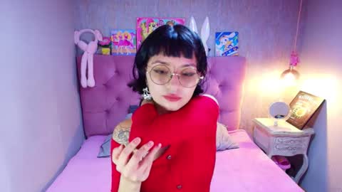 Snapshot of mooncharlotte chatting on 5, 3, 2026 Charlotte online show from 5, 3, 2026