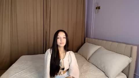 Mia online show from 20, 11, 2025