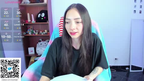 MOON  online show from 26, 12, 2024