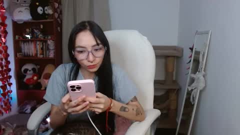 Snapshot of moonlady_ chatting on 27, 5, 2026 MOON online show from 27, 5, 2026