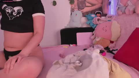 moonliight__ online show from 2, 5, 2026