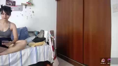 moonlunita online show from 9, 9, 2025